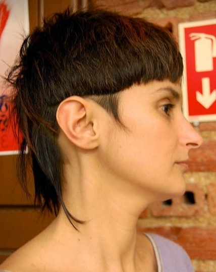 asymetryczne fryzury krótkie uczesanie damskie zdjęcie numer 155A